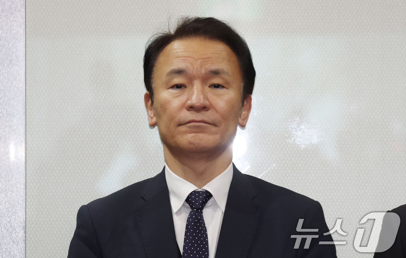 (서울=뉴스1) 김명섭 기자 = 마츠오 히로타카 주한일본대사관 총괄공사가 10일 오후 서울 종로구 정부서출청사 별관 외교부로 초치되고 있다. 일본이 이날 공개한 2026년판 외교청 …