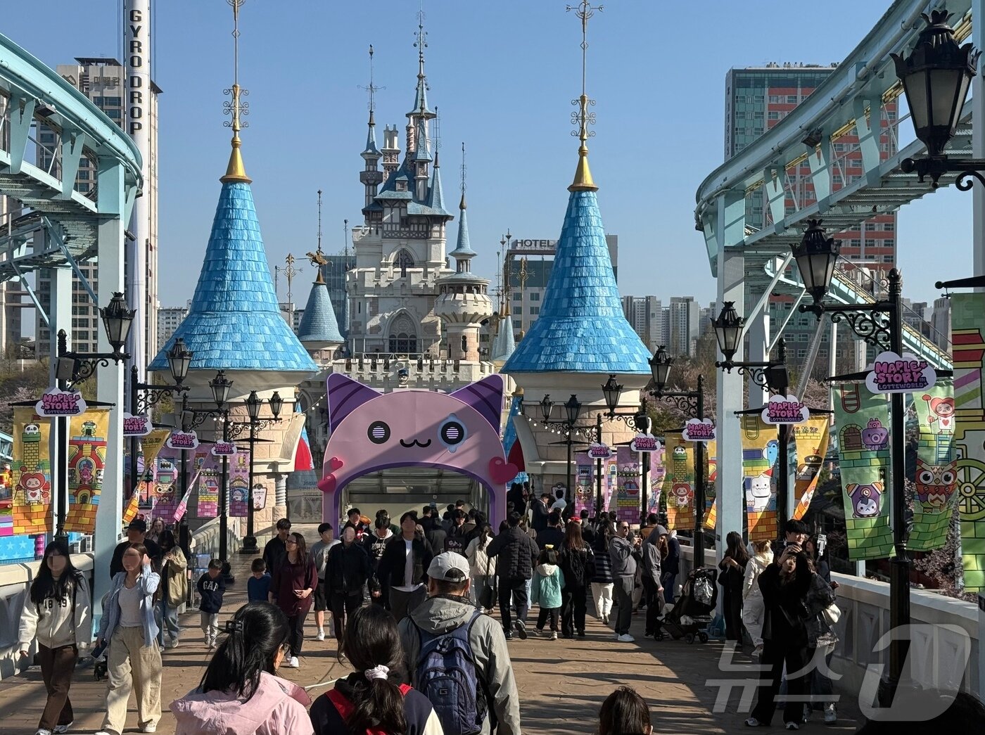 본문 이미지 - 매직아일랜드로 향하는 길목ⓒ 뉴스1 윤슬빈 관광전문기자