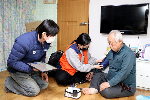 무주군, 찾아가는 '재택 의료서비스' 시행…방문 진료 시작