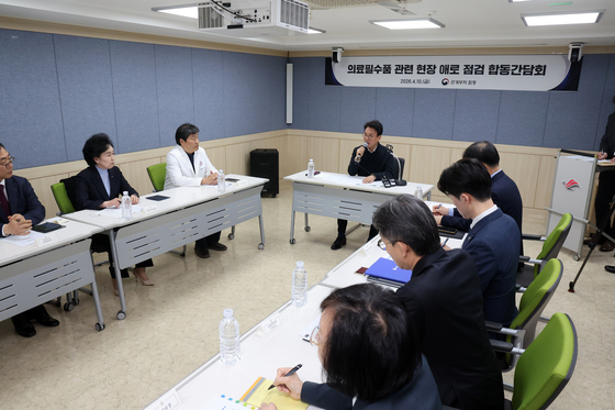 모두발언하는 김민석 국무총리