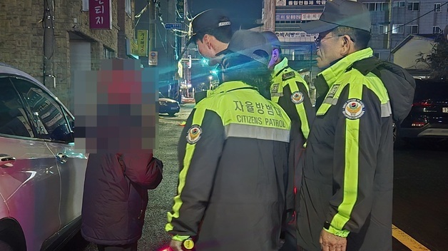 제주 자율방범대, 순찰 중 길잃은 치매 노인 귀가시켜