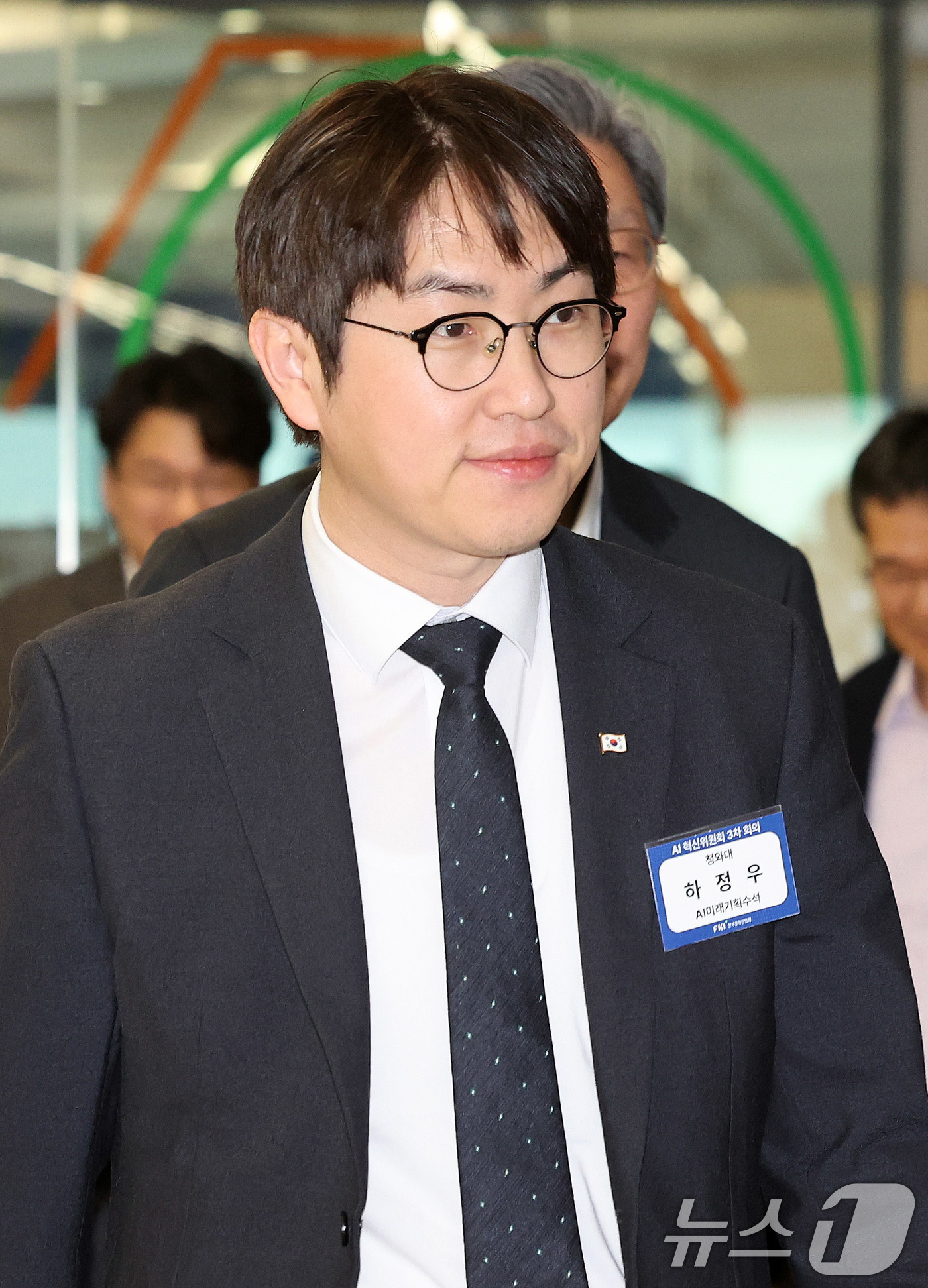 (서울=뉴스1) 박지혜 기자 = 하정우 AI미래기획수석이 10일 서울 강남구 역삼동 GS타워에서 열린 AI 혁신위원회 3차 회의에 참석하고 있다.  2026.4.10/뉴스1