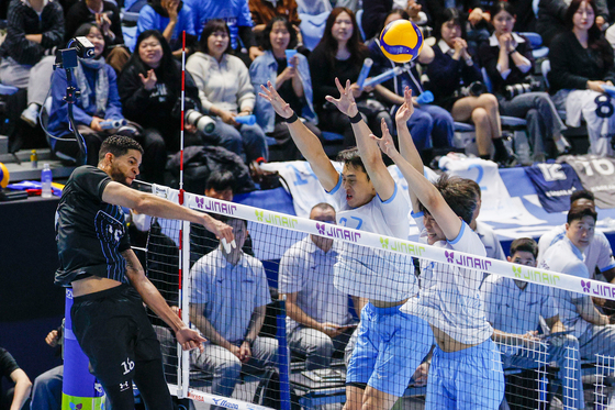 레오 '넘어가라'