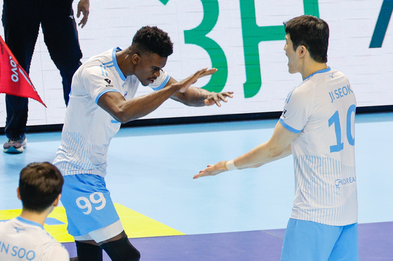 정지석 '마쏘 좋았어'