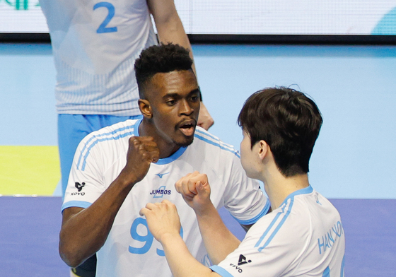 마쏘 '주먹 불끈'