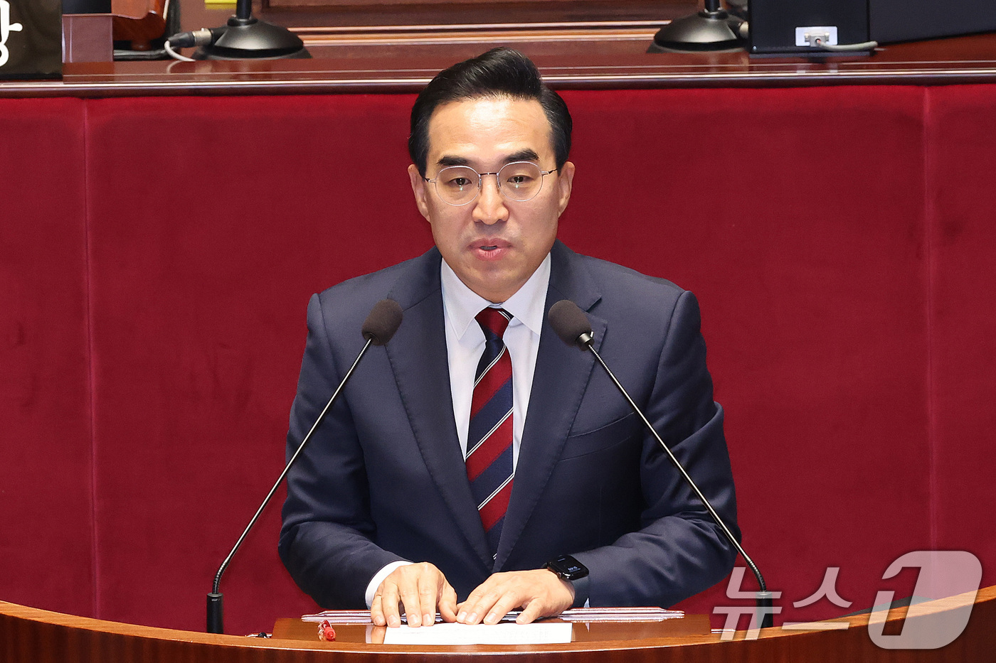 (서울=뉴스1) 신웅수 기자 = 박홍근 기획예산처 장관이 10일 서울 여의도 국회에서 열린 예산결산특별위원회 전체회의에서 2026년도 제1회 추가경정예산안(정부) 통과에 대한 감사 …