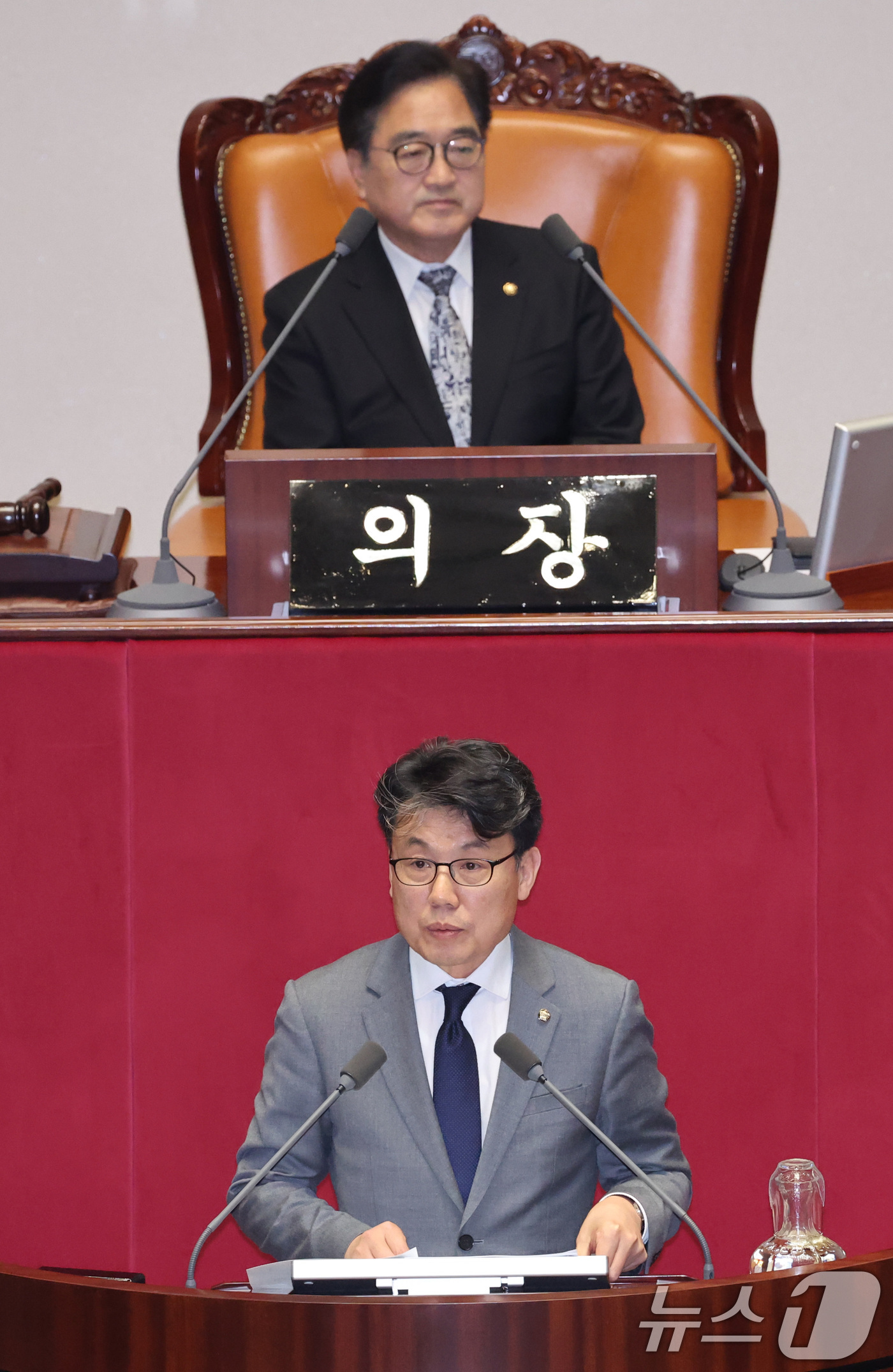 (서울=뉴스1) 신웅수 기자 = 진성준 예산결산특별위원회 위원장이 10일 서울 여의도 국회에서 열린 제434회국회(임시회) 3차 본회의에서 2026년도 제1회 추가경정예산안(정부) …