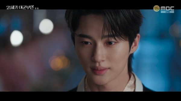 '21세기 대군부인' 변우석, 아이유 청혼받았다… 공승연과 살얼음판