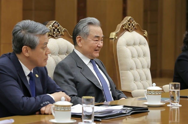 中외교부장, 10년 만에 캐나다 방문…뉴욕선 안보리 고위급 회의 주재
