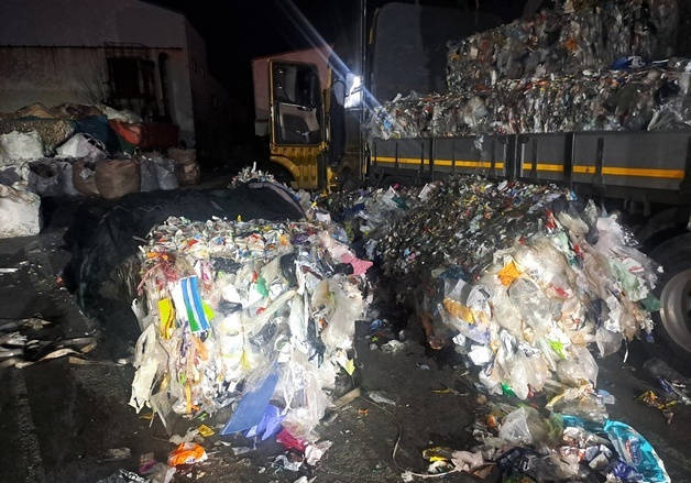 정읍 폐기물처리장서 60대 작업자 압축 비닐에 깔려 숨져