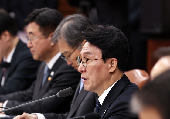 김민석 총리 "민생 숨통 트이도록 노력"