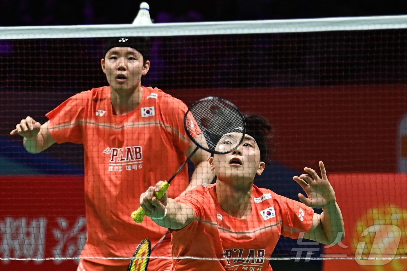 본문 이미지 - 배드민턴 남자 복식 세계 1위 서승재-김원호 조.  ⓒ AFP=뉴스1