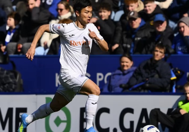 엄지성 '65m 드리블' 후 환상 어시스트…스완지, 레스터 1-0 제압