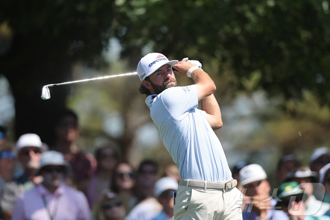 본문 이미지 - 캐머런 영은 12일(한국시간) 열린 마스터스에서 7타를 줄이며 공동 선두로 도약했다. ⓒ AFP=뉴스1