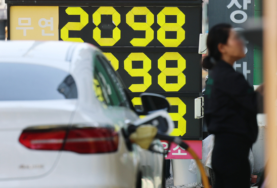 3차 최고가격제 '약발' 먹혔나