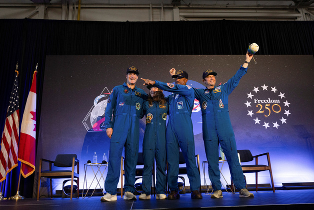 환영행사 참석한 아르테미스2호 승무원들