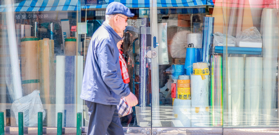 계속되는 중동 사태 여파···나프타 원료 농자재 가격 급등