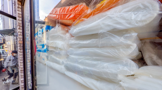 나프타 쇼크 농업계도 위협···농업용 비닐 가격 급등