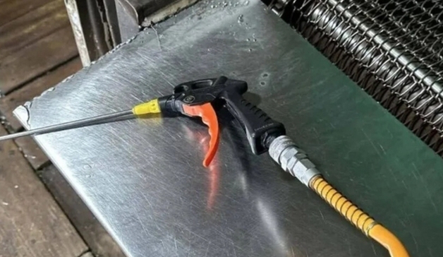 외노자 항문에 공기 주입 장파열…에어건 인체 사용, 제조사도 놀랐다