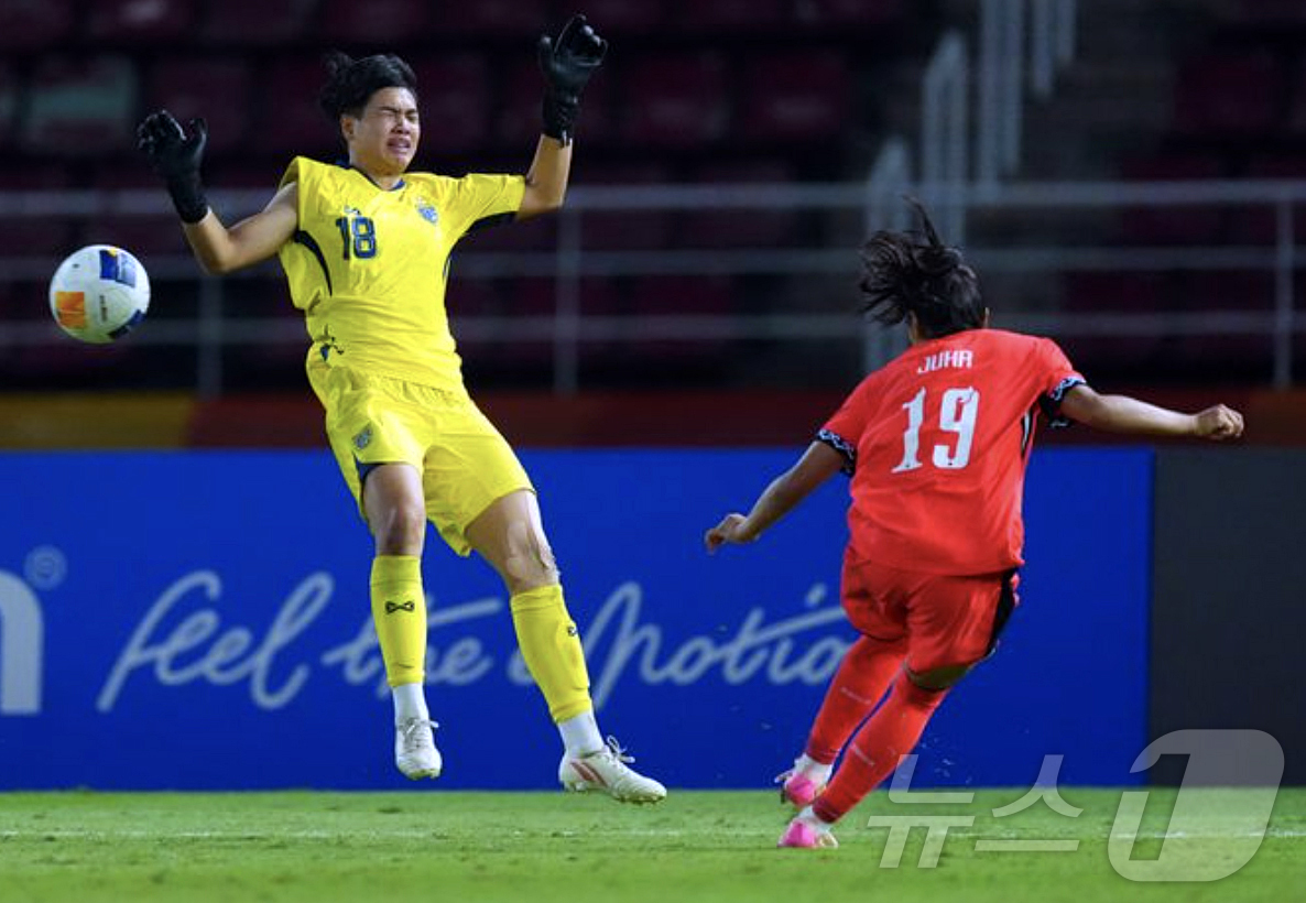 (서울=뉴스1) = 12일(한국시간) 태국 탐마삿 스타디움에서 열린 2026 아시아축구연맹(AFC) 여자 U-20 아시안컵 8강전 대한민국과 태국과의 경기, 대한민국 박주하가 연장 …
