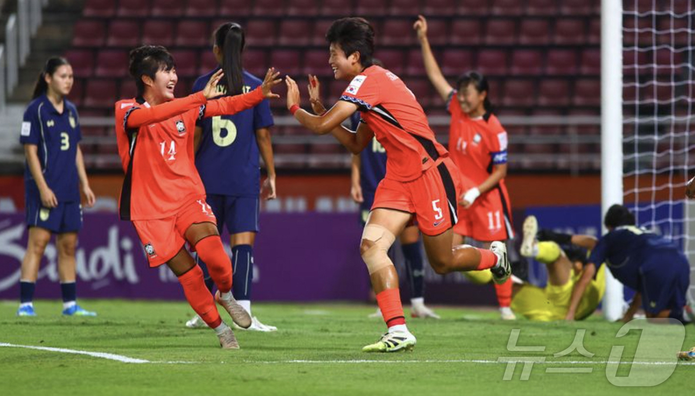 (서울=뉴스1) = 12일(한국시간) 태국 탐마삿 스타디움에서 열린 2026 아시아축구연맹(AFC) 여자 U-20 아시안컵 8강전 대한민국과 태국과의 경기, 대한민국 남승은(5번) …