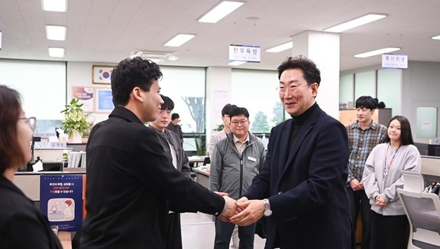 원강수 원주시장, 오늘 예비후보 등록…'시정 지속성' 당부도