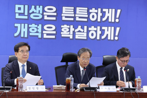 당정 "車 5·2부제 따른 보험료 인하 방안 내주 발표"(종합)