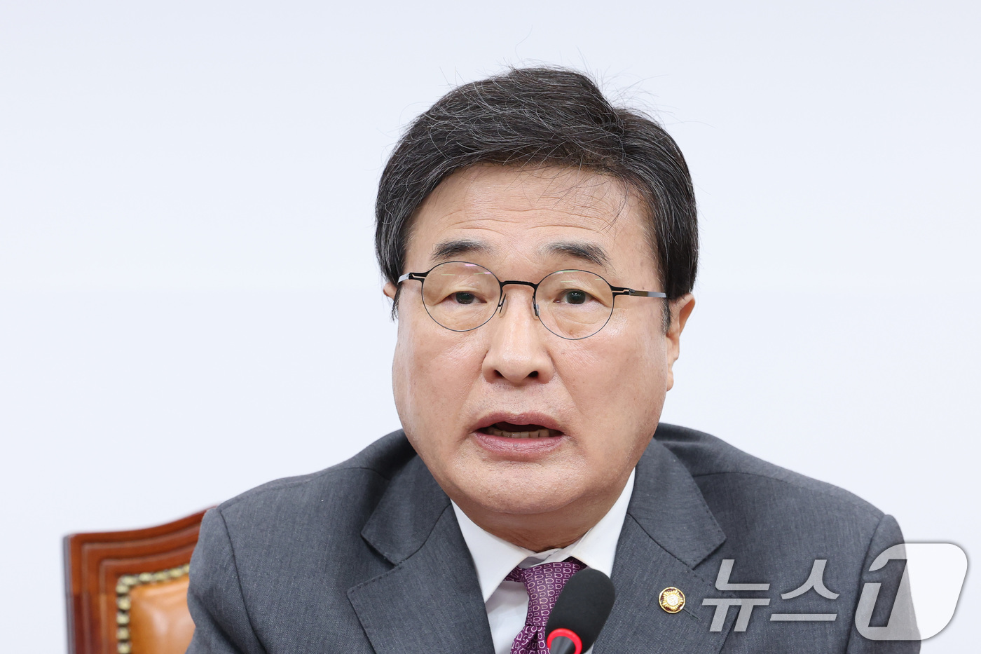 (서울=뉴스1) 신웅수 기자 = 장동혁 당대표 특보단장을 맡고 있는 김대식 국민의힘 의원이 13일 서울 여의도 국회에서 장 대표 방미 일정을 브리핑하고 있다. 2026.4.13/뉴 …