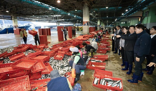 황종우 해수장관 "부산공동어시장 현대화사업…수산물 공급 중요한 시장될 것"