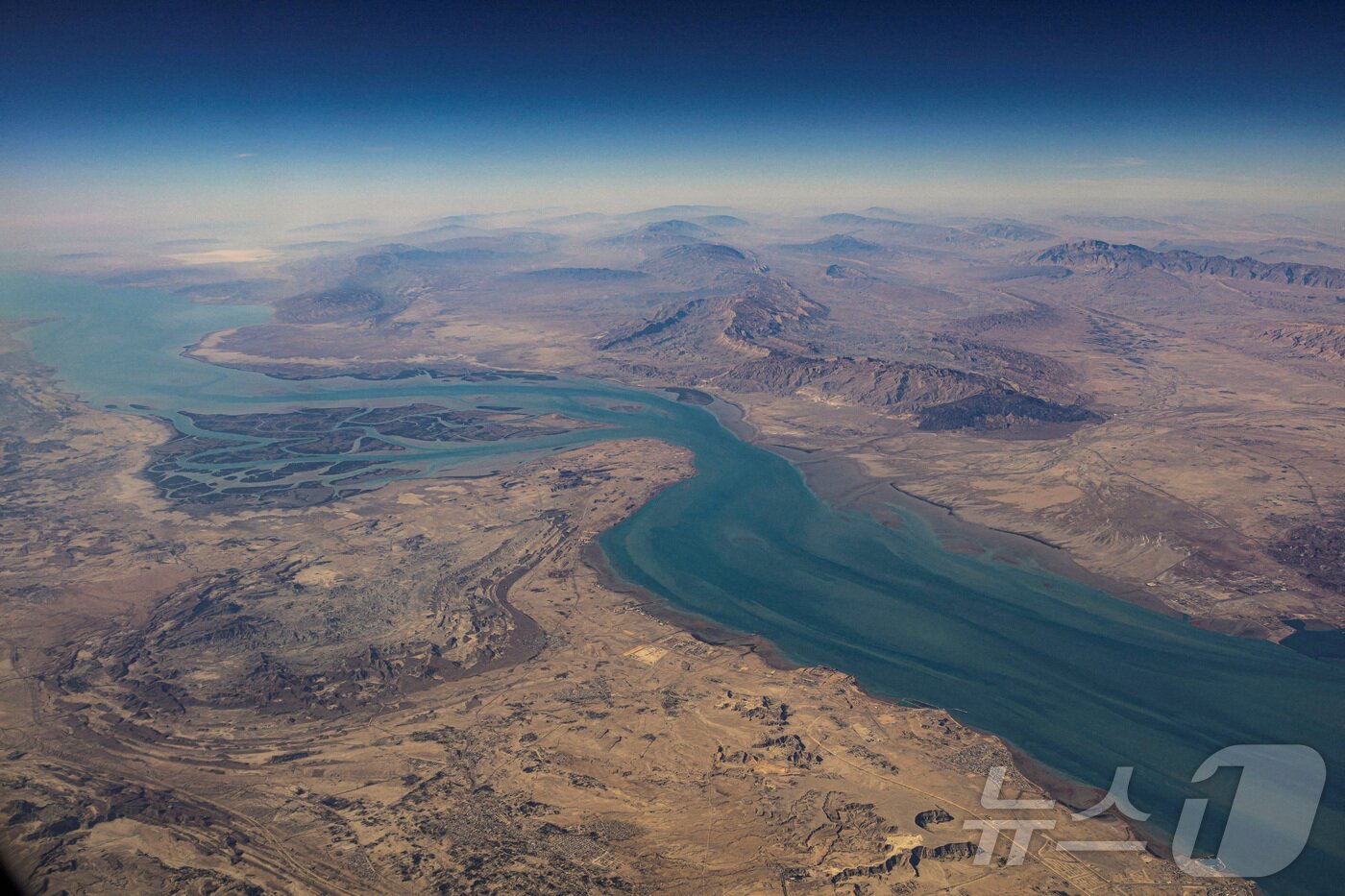 본문 이미지 - 호르무즈 해협의 모습.  ⓒ 로이터=뉴스1