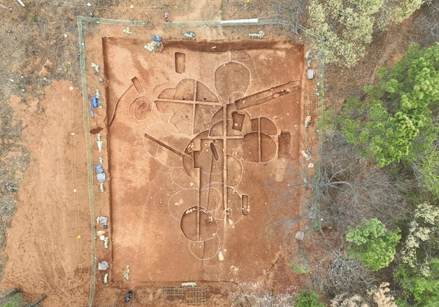 경남 고성 만림산 토성서 온돌시설·철기류 확인…"생활·방어 복합유적"