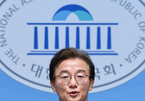 부산시장 도전하는 전재수