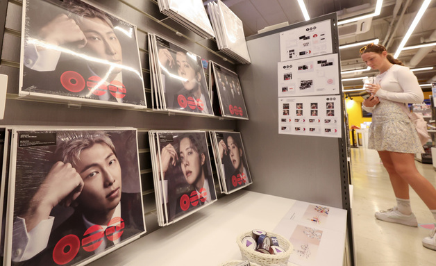 BTS 아리랑, 미 '빌보드 200' 3주 연속 1위