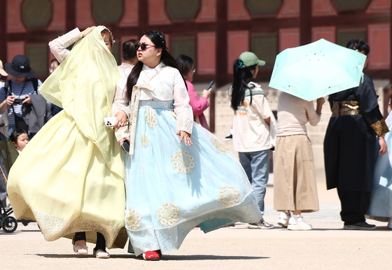 토요일 중부지방 화창…남부 일부서 아침까지 비[오늘 날씨]