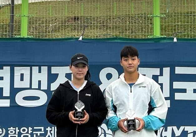 창단 3개월 만의 쾌거…진안군청 테니스단, 전국대회 혼합복식 3위