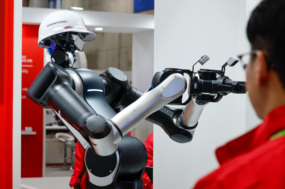 유연하게 움직이는 RB-Y2