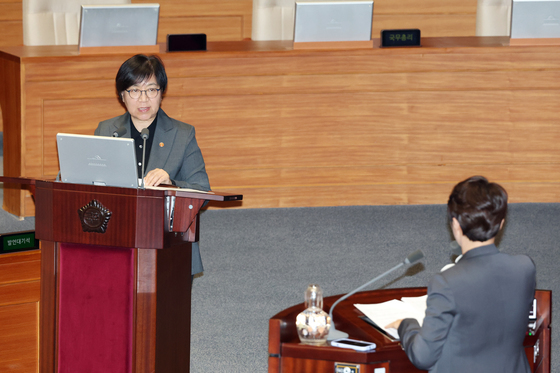 정은경 "통합돌봄 대상·서비스 확대 위해 예산 늘려야"