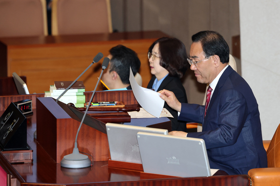 의장석 자리한 주호영 국회부의장