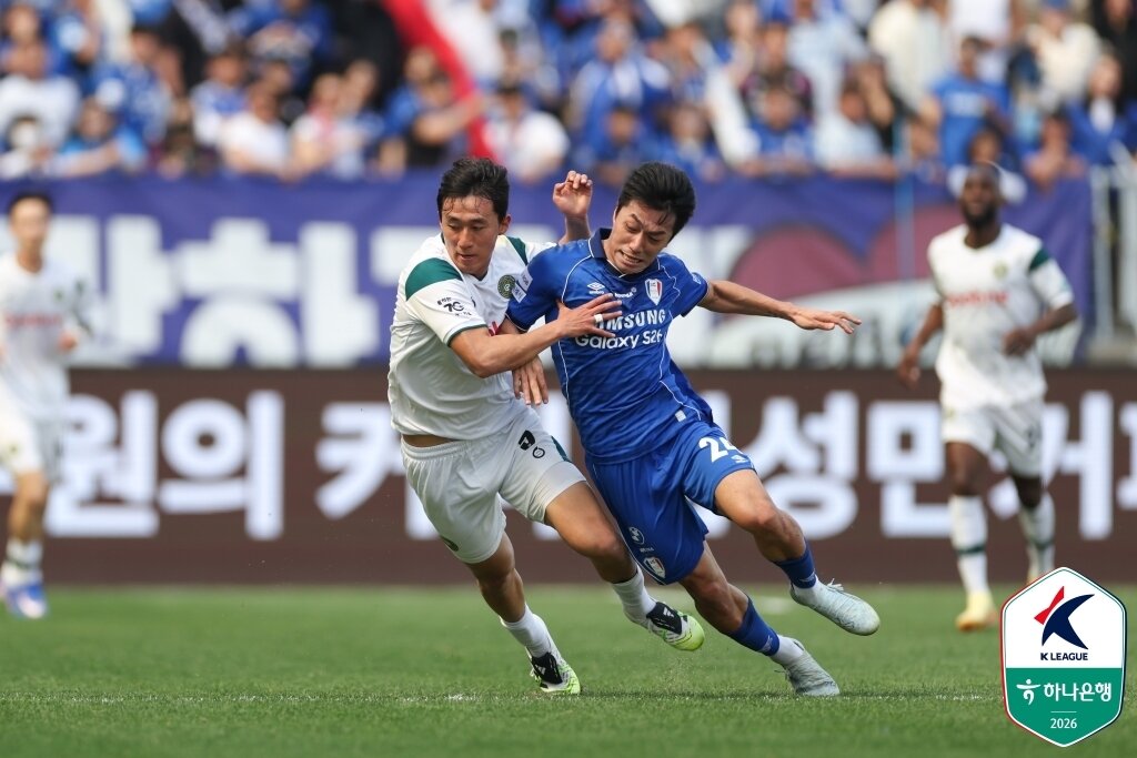 본문 이미지 - K리그2 최강으로 꼽히는 수원삼성을 철저히 분석, 대어를 낚은 김포FC. (한국프로축구연맹 제공)