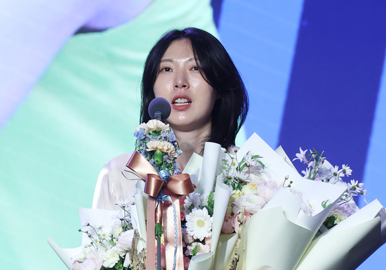 신기록상 소감 밝히는 양효진