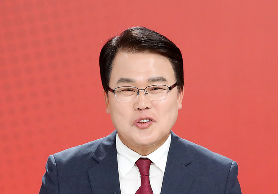 발언하는 이재만 후보