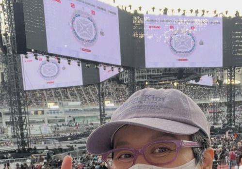 박미선, 암투병 중 밝은 근황…보라색 옷 입고 콘서트 관람 "나 BTS 아미였네"