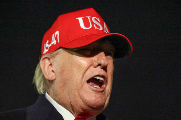 트럼프 "이란 선박 접근하면 즉각 제거"…호르무즈 '일촉즉발'(종합)