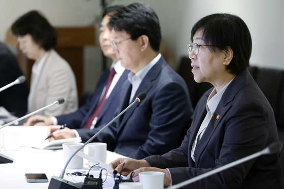 모두 발언하는 정은경 보건복지부 장관