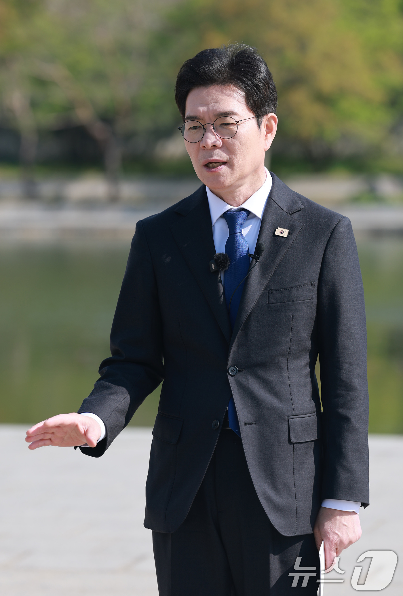 (서울=뉴스1) 임세영 기자 = 정원오 더불어민주당 서울시장 후보가 14일 오전 서울 용산구 국립중앙박물관에서 문화·관광 관련 공약을 발표하고 있다.  2026.4.14/뉴스1