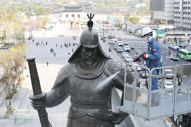 '장군님 시원하시죠?'