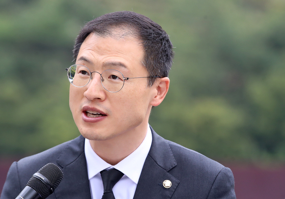 발언하는 김상욱