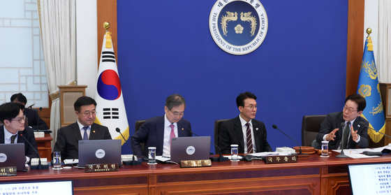 국무회의 발언하는 이재명 대통령