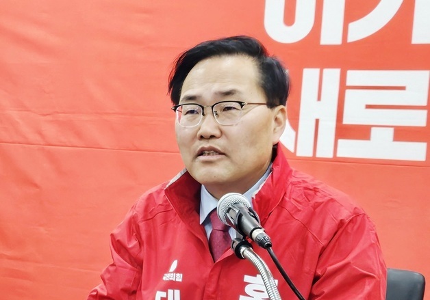 발언하는 홍석준 대구시장 예비후보
