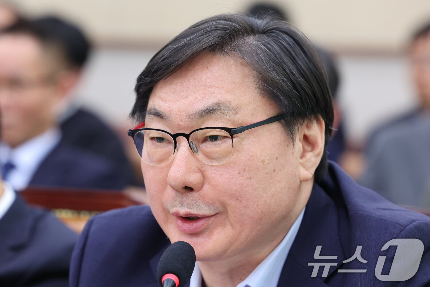 본문 이미지 - 이화영 전 경기도 평화부지사가 14일 서울 여의도 국회 윤석열정권정치검찰조작기소의혹사건진상규명국정조사특별위원회에서 열린 쌍방울 대북송금 조작기소 의혹 사건 청문회에서 발언을 하고 있다. 2026.4.14 ⓒ 뉴스1 신웅수 기자